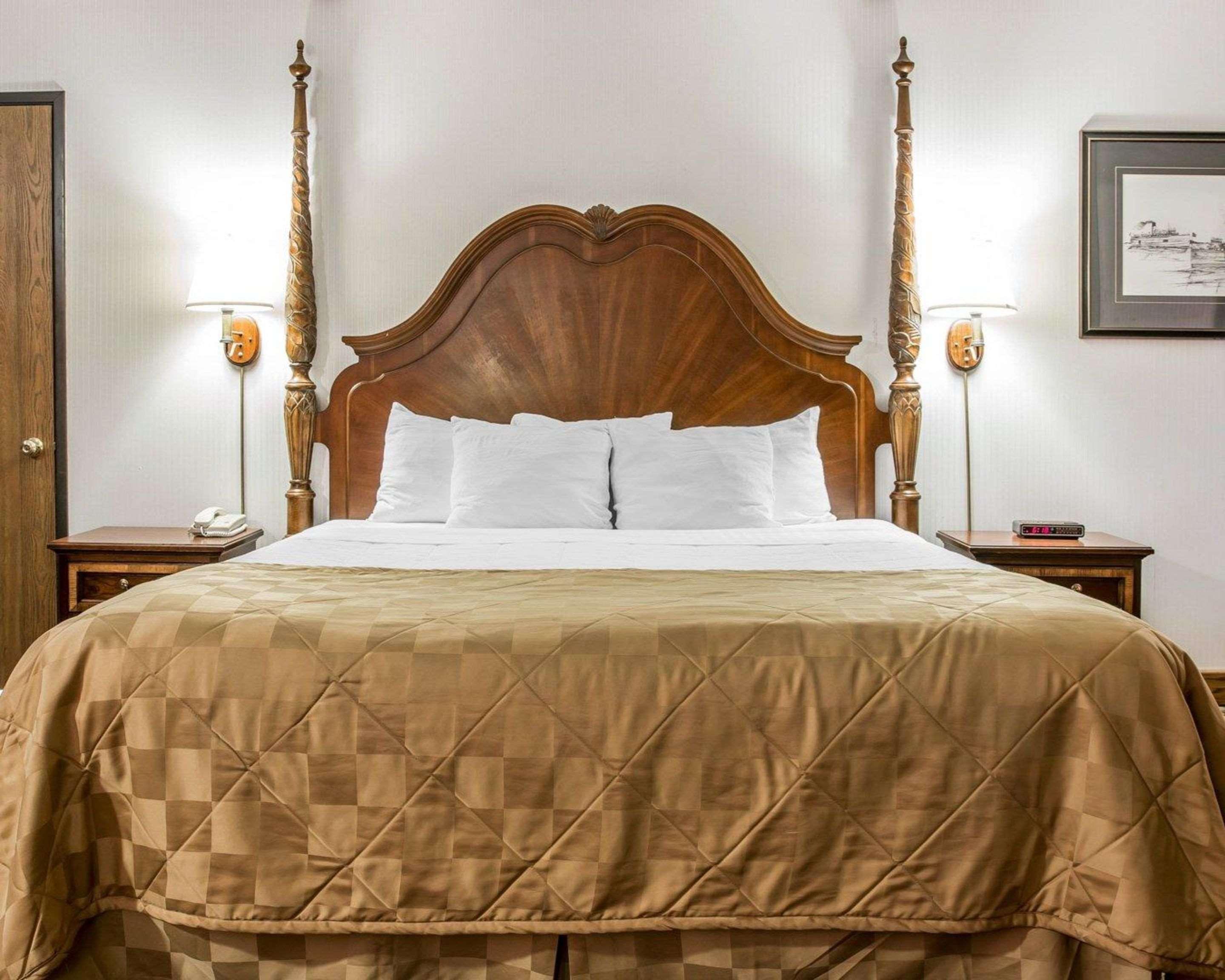 Clarion Hotel Beachfront Mackinaw City Εξωτερικό φωτογραφία
