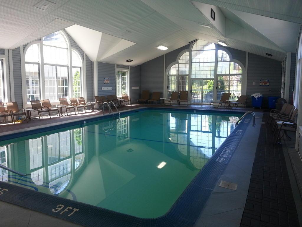 Clarion Hotel Beachfront Mackinaw City Εξωτερικό φωτογραφία