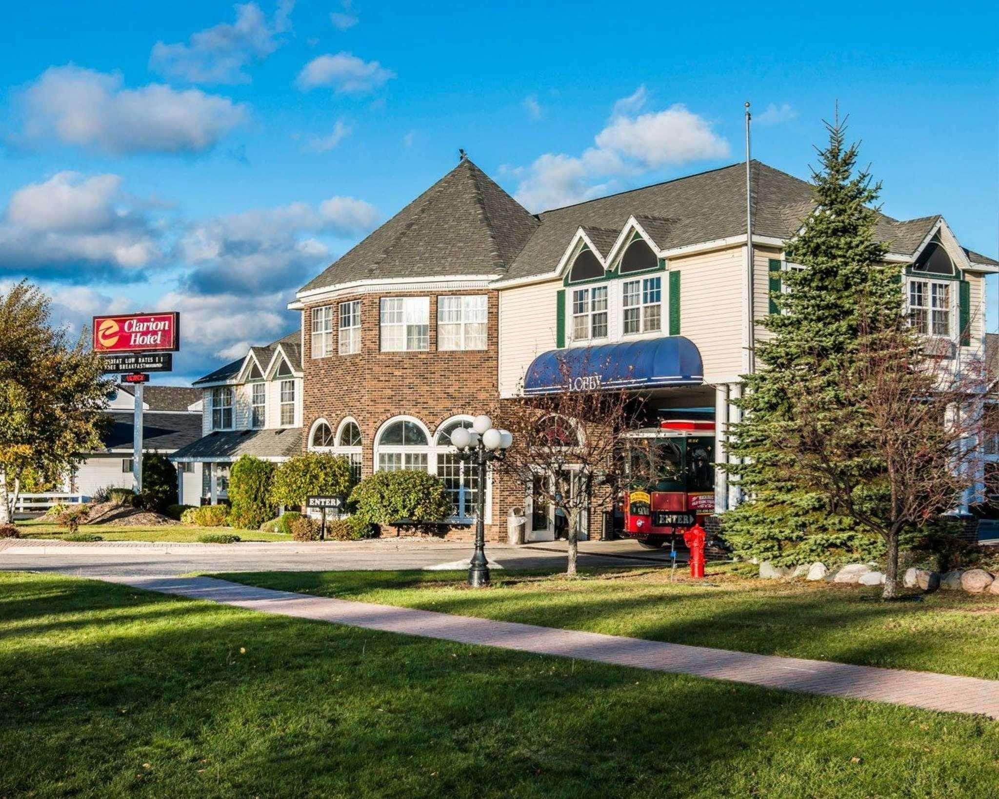 Clarion Hotel Beachfront Mackinaw City Εξωτερικό φωτογραφία