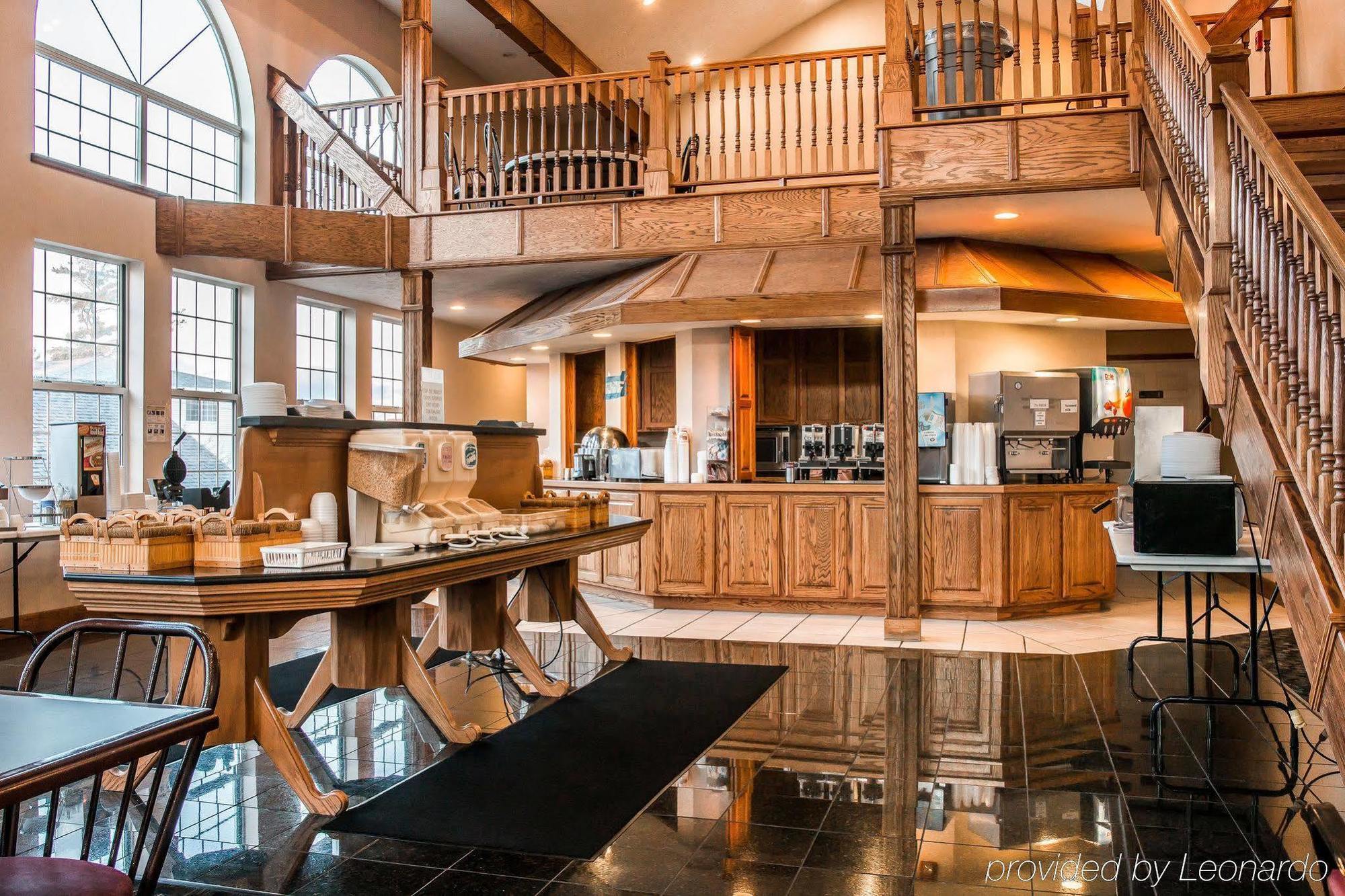 Clarion Hotel Beachfront Mackinaw City Εξωτερικό φωτογραφία