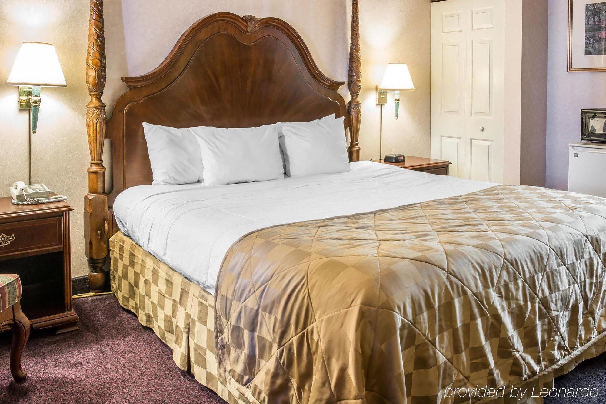 Clarion Hotel Beachfront Mackinaw City Εξωτερικό φωτογραφία