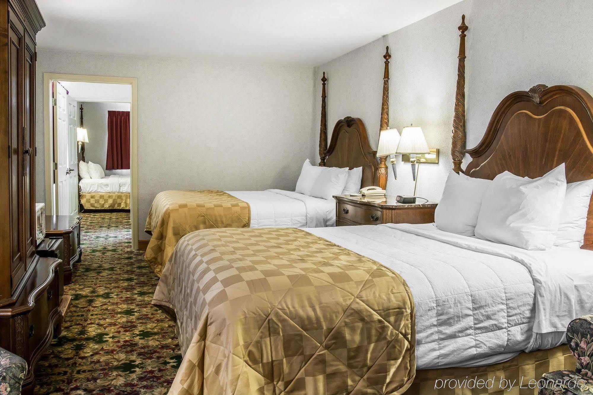 Clarion Hotel Beachfront Mackinaw City Εξωτερικό φωτογραφία