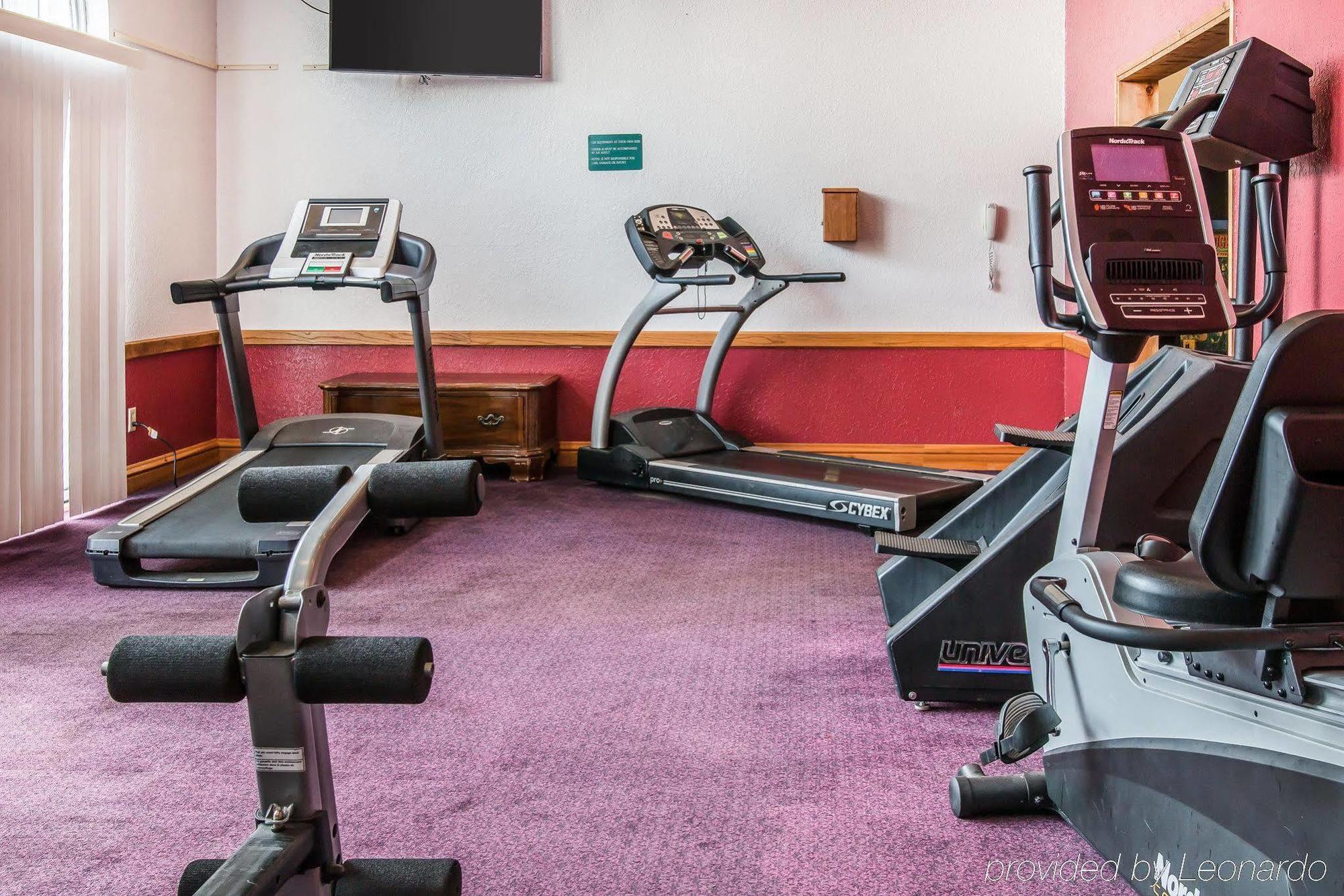 Clarion Hotel Beachfront Mackinaw City Εξωτερικό φωτογραφία